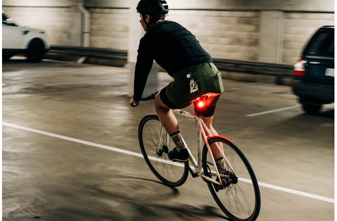 Knog Rücklicht Blinder Mini Square black