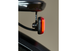 Feu arrière Knog Blinder E RH 50 fixation porte-bagages 50 et 80 mm